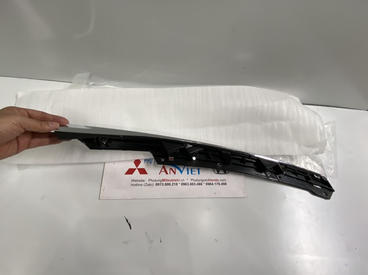 Nẹp nhựa đèn pha xe Honda CIVIC 2015-2018